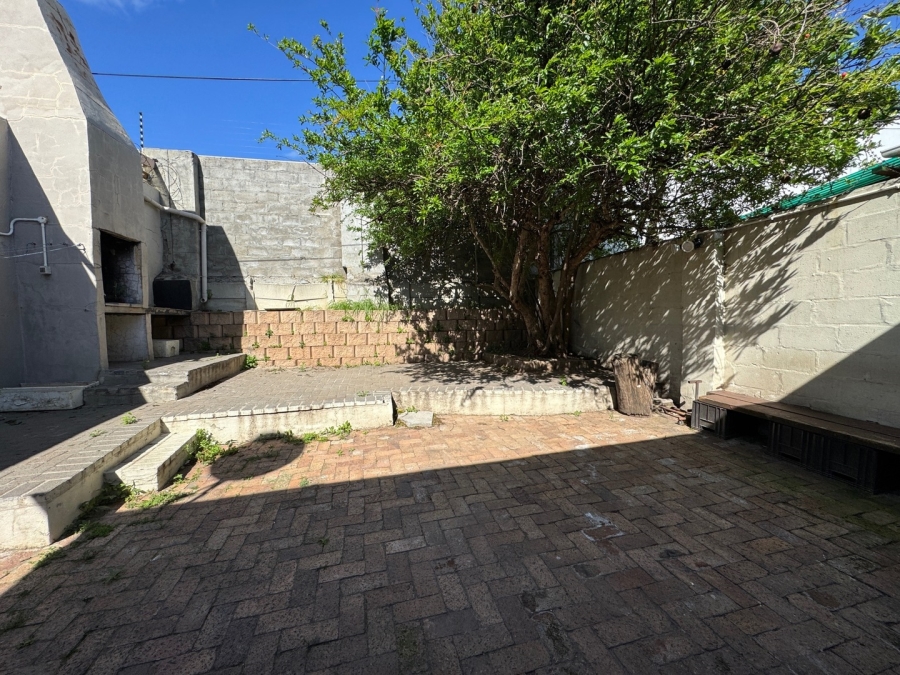 To Let 2 Bedroom Property for Rent in Observatory Western Cape